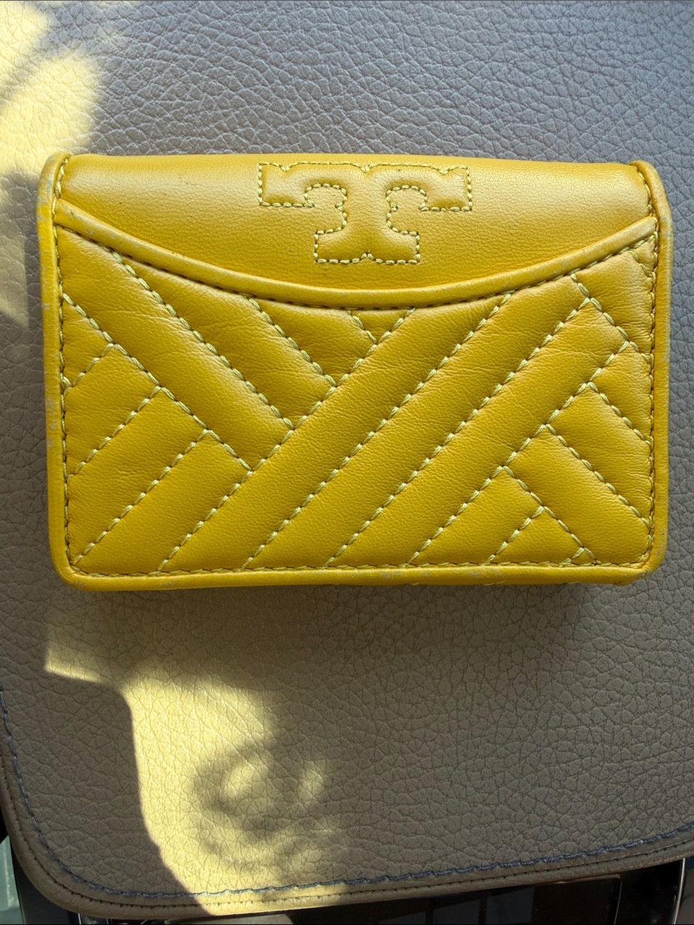 Tory Burch Alexa Foldable Mini Wallet - Yellow